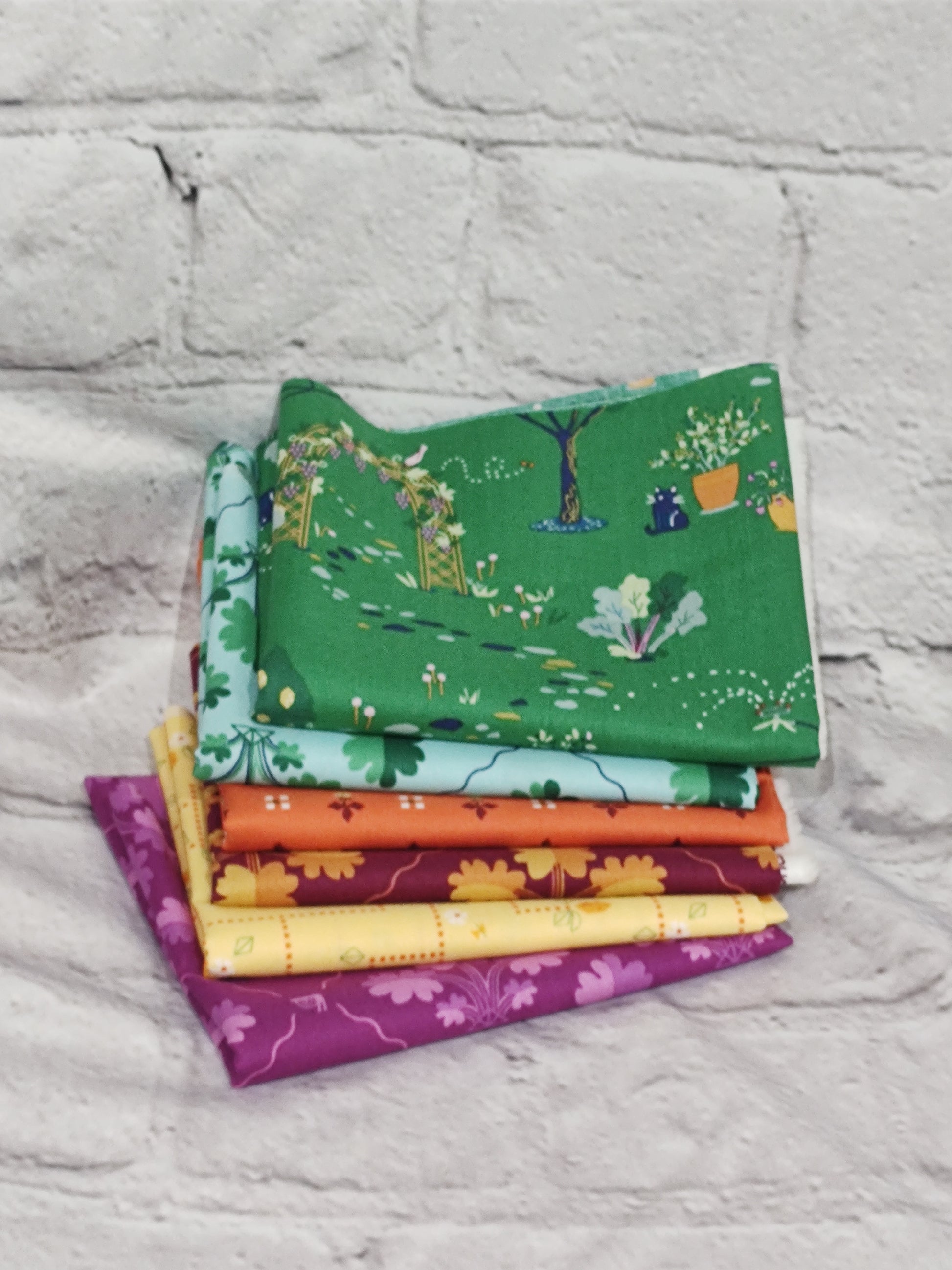 Norahs Garden FQ bundle 6 fabrics