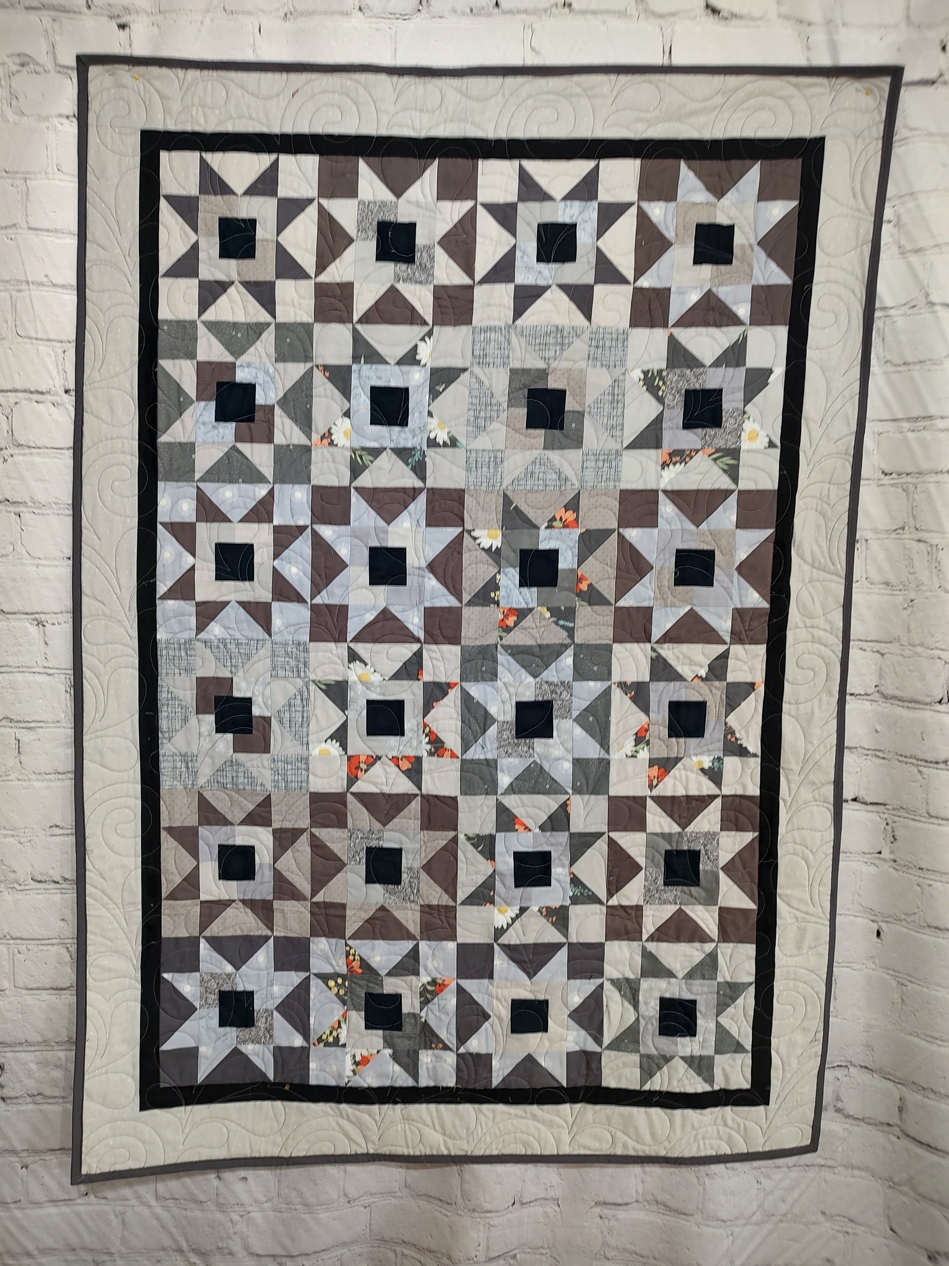 BL221 Fruitcake scrappy Quilt pattern Accuquilt friendly