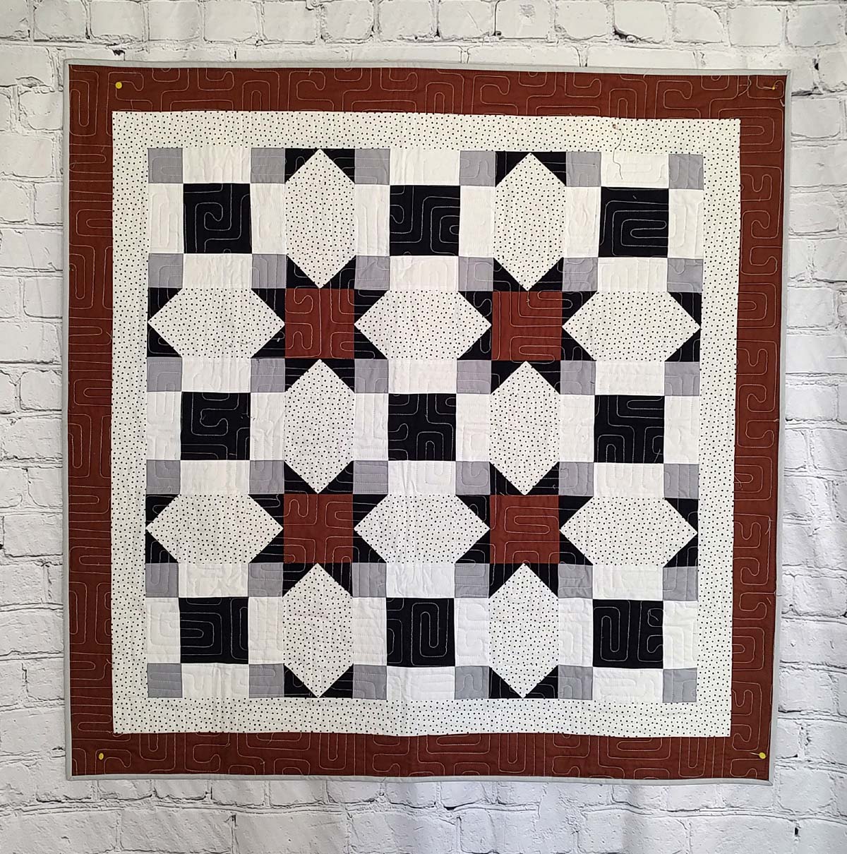 BL250 Vanishing Quilt pattern 3 sizes Accuquilt friendly rotary cutting included