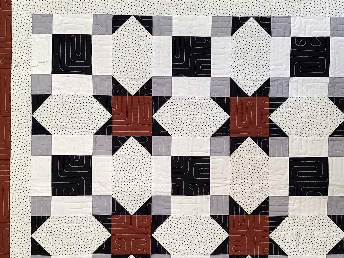 BL250 Vanishing Quilt pattern 3 sizes Accuquilt friendly rotary cutting included